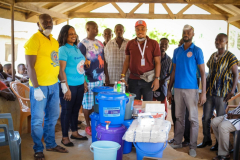 photo_5767392693817818935_y