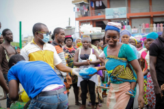 photo_5767392693817818962_y