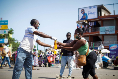 photo_5767392693817818966_y