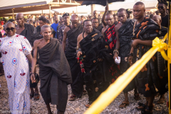 photo_5897905918035737699_y